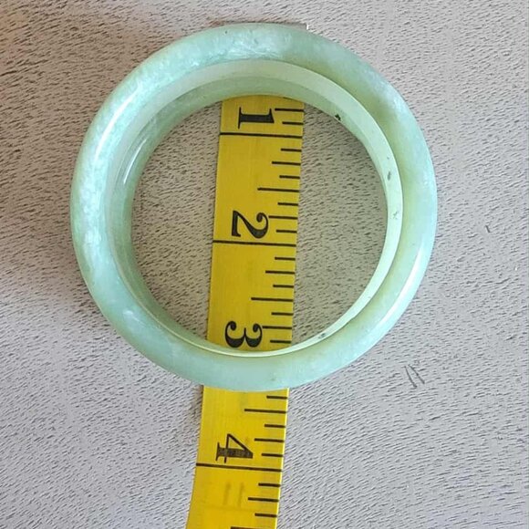 A Set Three Jade Bangle Bracelets - Picture 3 of 3